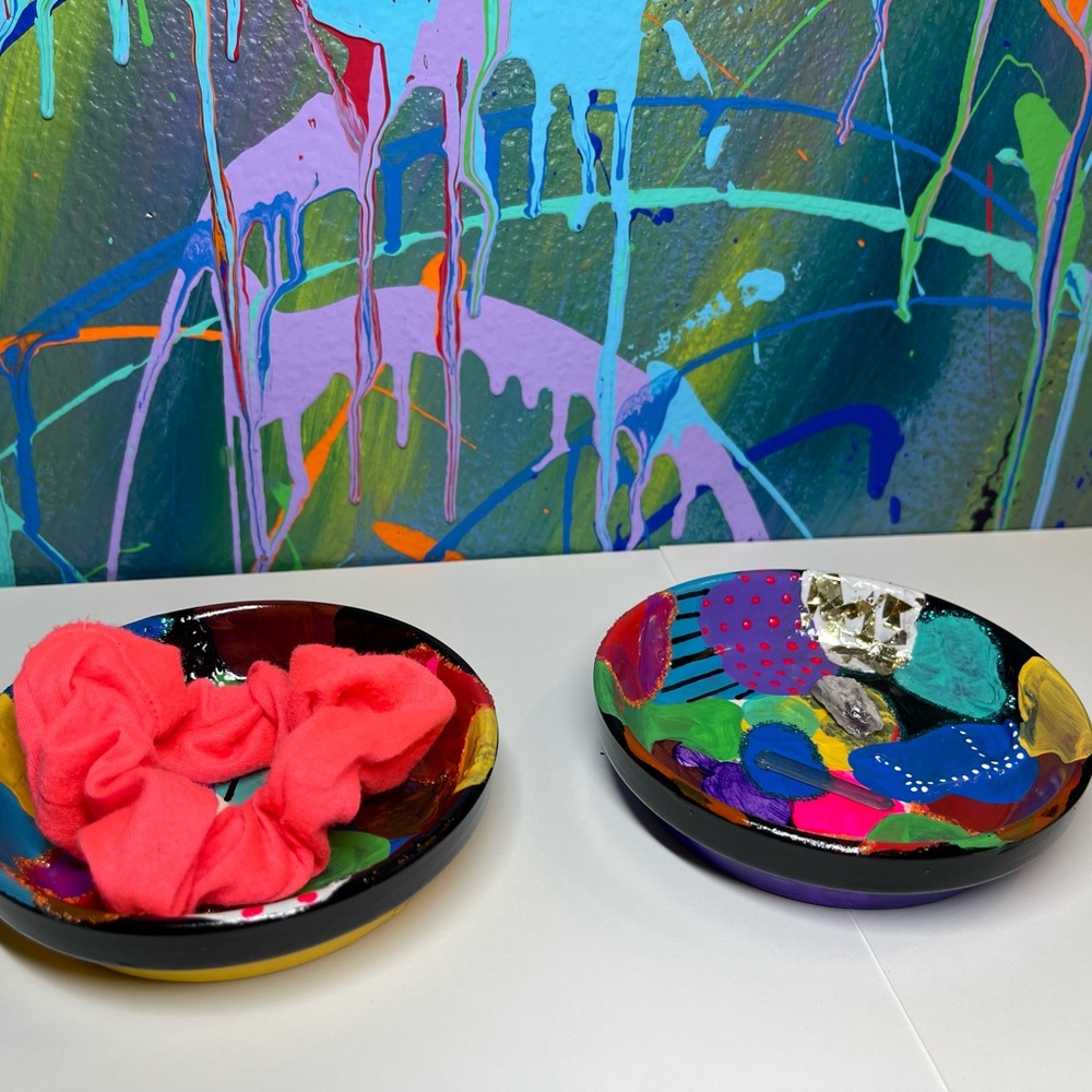 Abstract Coasters Table Decor - Picture 2 of 4